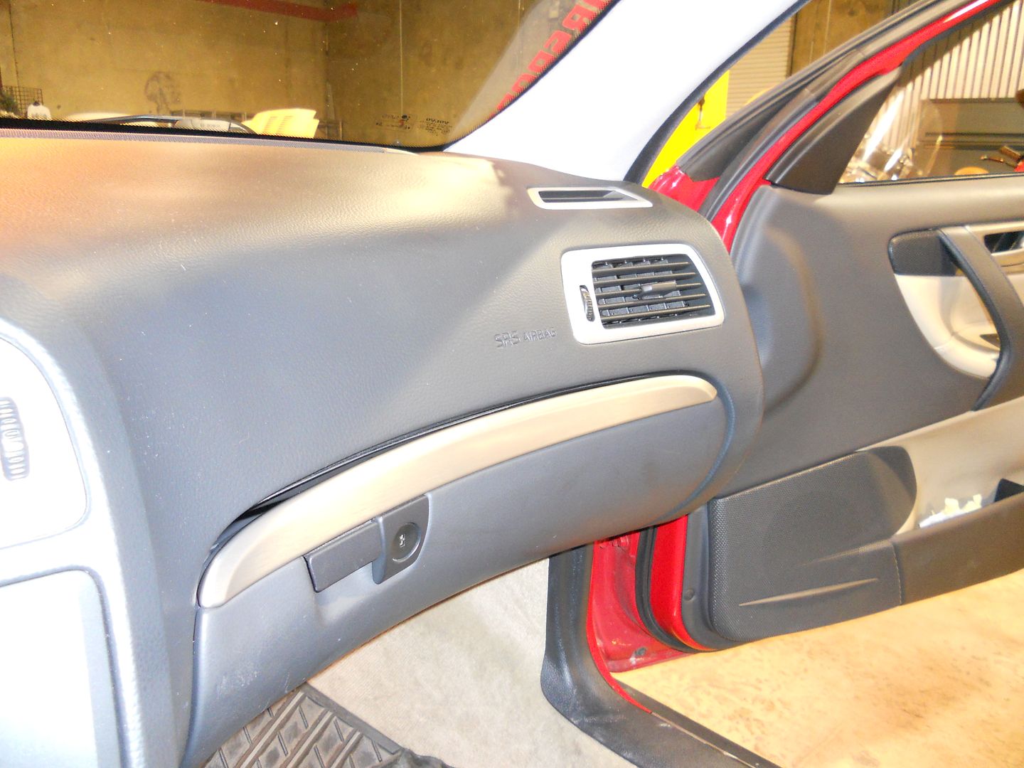 3M DINOC ME904 Volvo S60 Carbon Fiber Wrapped Interior Trim 3m